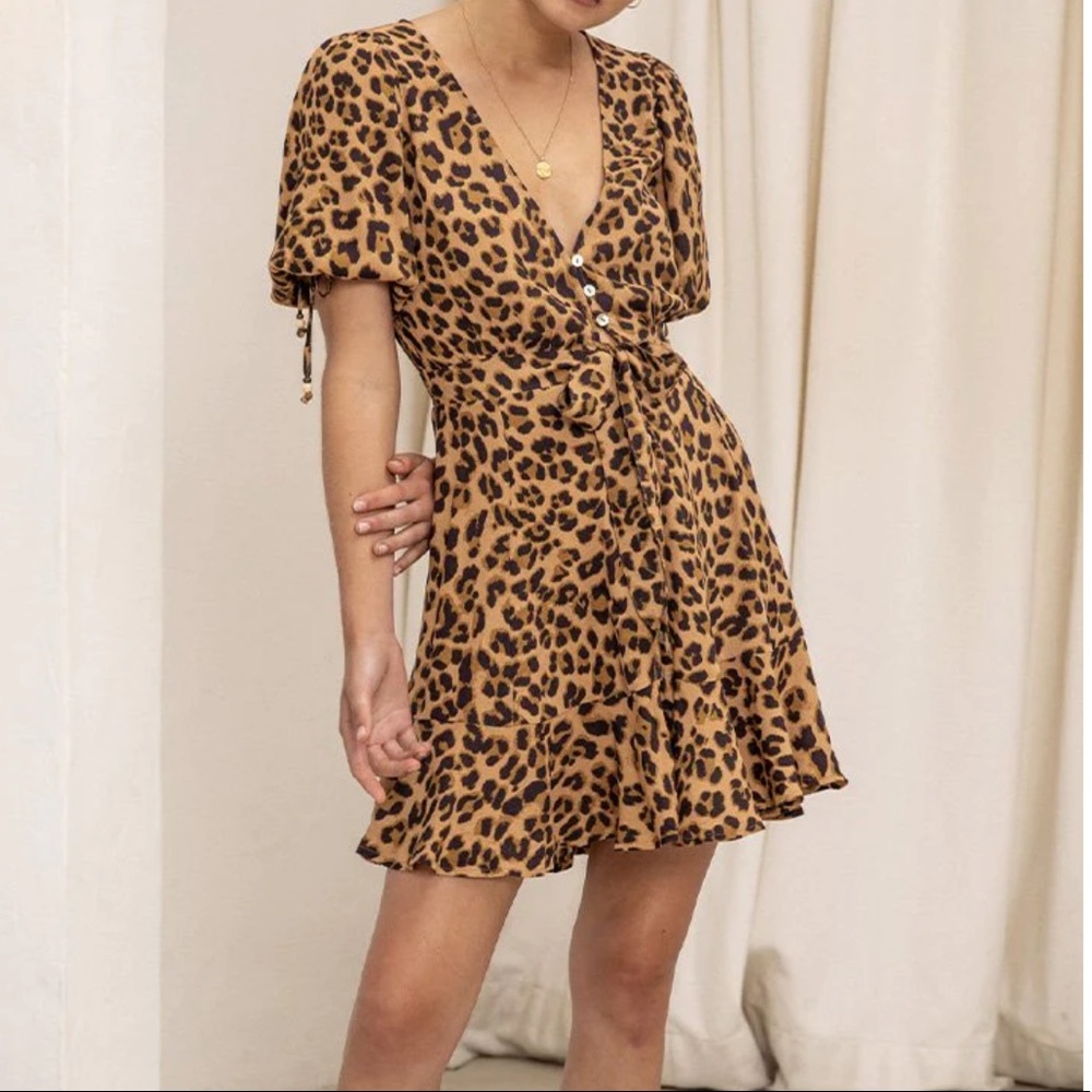 Kivari Hazel leopard mini dress